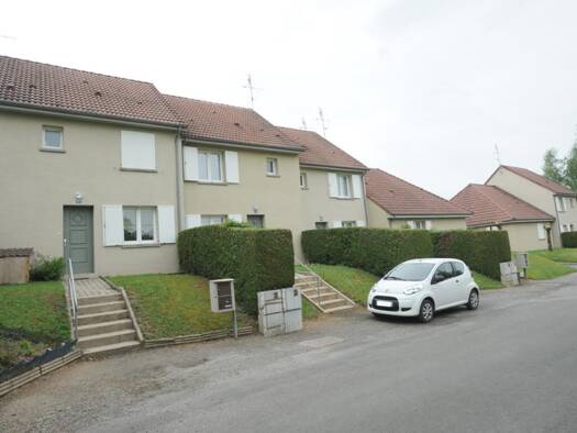 Parking à louer 44,04 € Issy-l'Évêque 71760