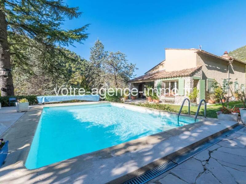 Maison à vendre, 276m², TOURRETTE LEVENS