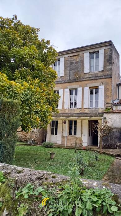 Maison à vendre 181 900 € 5 pièces 3 chambres 144 m² 801 m² de terrain Blaye 33390