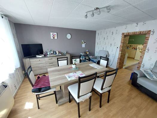 Maison à vendre 72 000 € 5 pièces 4 chambres 111 m² 1 445 m² de terrain Métairies-Saint-Quirin 57560