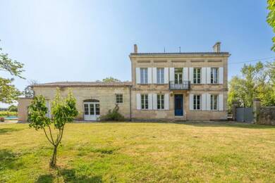 Maison à vendre 685 000 € 9 pièces 6 chambres 400 m² 400 m² de terrain Ambès 33810