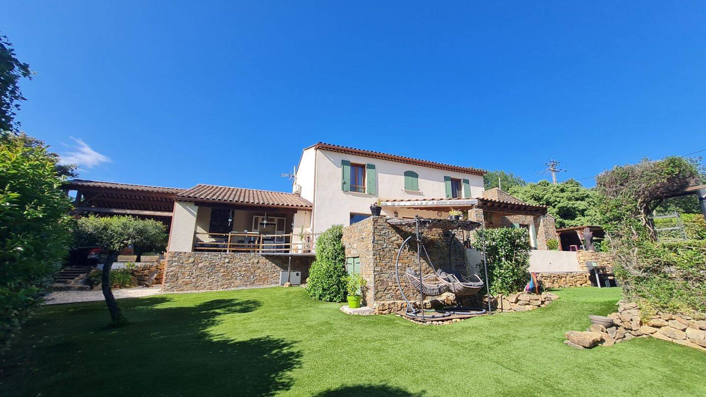 Maison à vendre, 195m², SAINTE ANASTASIE SUR ISSOLE