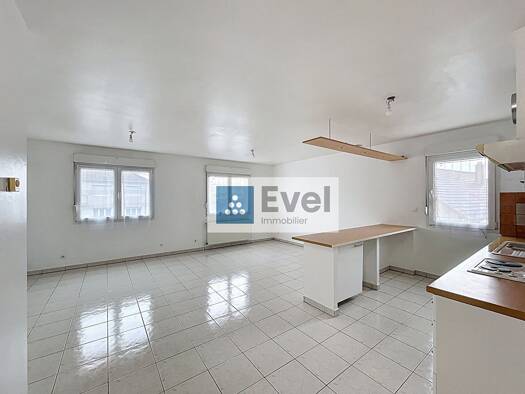 Appartement à louer 640 € 3 pièces 2 chambres 76 m² Étage 1/2 Flétrange 57690