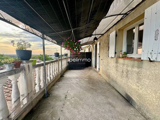 Appartement à louer 1 010 € 3 pièces 2 chambres 55 m² Village Lancon Provence 13680
