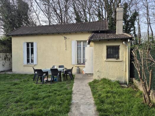 Maison à vendre 173 000 € 2 pièces 1 chambre 32,4 m² 197 m² de terrain Le Bourget 93350
