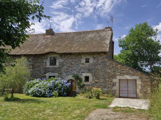Maison à vendre 327 500 € 6 pièces 4 chambres 195 m² 2 144 m² de terrain Saint-Martin-des-Prés 22320