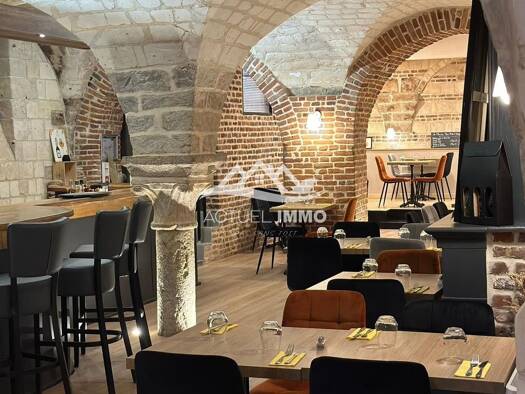 Boutique à vendre Fonds de commerce 294 000 € 170 m² de surface de vente Arras 62000