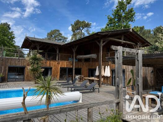 Maison à vendre 2 450 000 € 15 pièces 9 chambres 325 m² 1 628 m² de terrain Lacanau 33680