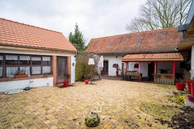 Ferme à vendre 399 000 € 5 pièces 4 chambres 333 m² 1 150 m² de terrain Attiches 59551