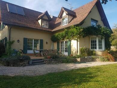 Maison à vendre 748 000 € 7 pièces 4 chambres 220 m² 3 500 m² de terrain Bettlach 68480