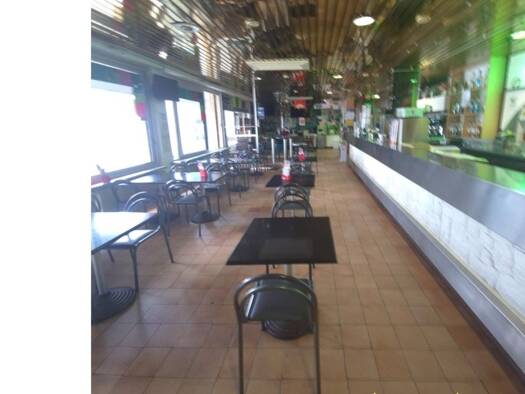 Activités diverses à vendre Fonds de commerce 179 200 € 6 pièces 150 m² de surface de vente Arlequin Grenoble 38100