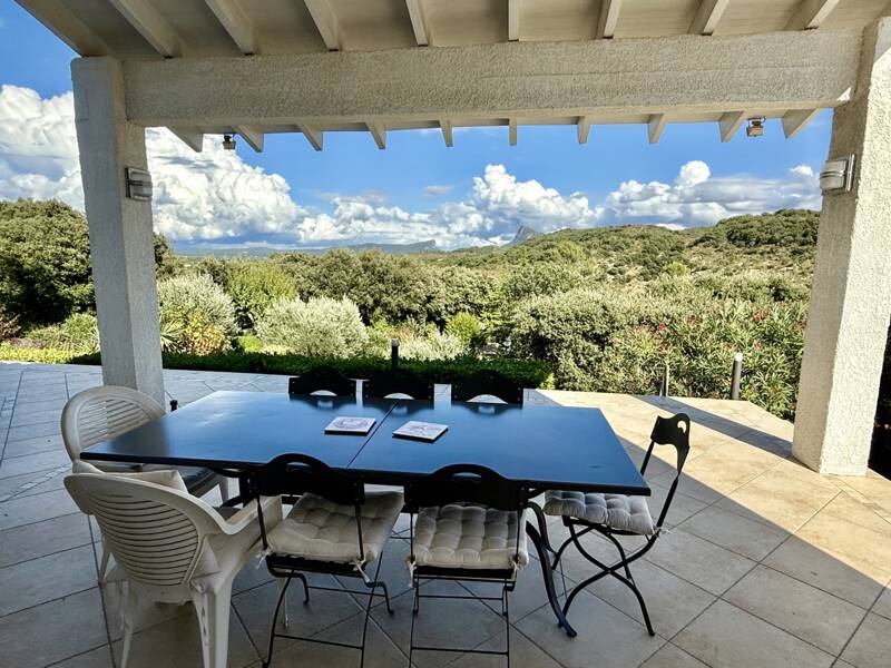 Maison à vendre, 210m², SAINT MARTIN DE LONDRES