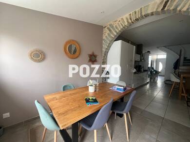 Maison à louer 941 € 6 pièces 2 chambres 93 m² 27 m² de terrain Hôpital Cherbourg en Cotentin 50100