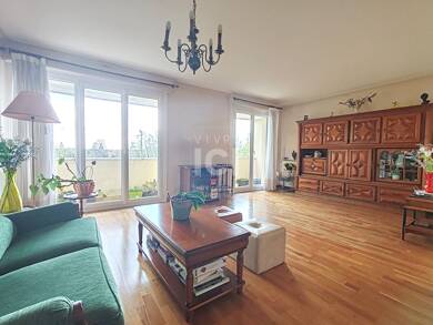 Appartement à vendre 269 150 € 5 pièces 3 chambres 92 m² Étage 3/4 Rond-point route de Paris Nantes 44300