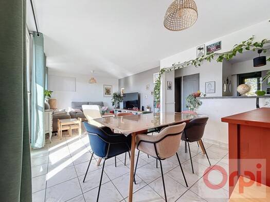 Appartement à vendre 239 000 € 5 pièces 3 chambres 83,3 m² 4 étages La Canardiere-Le Castel Chantilly 60500