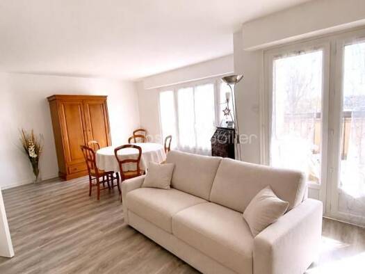 Appartement à vendre 265 000 € 5 pièces 3 chambres 90,56 m² Étage 2/2 Villeneuve Clairiere Rambouillet 78120
