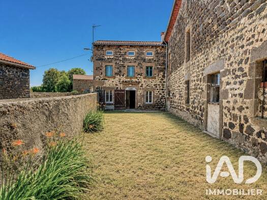 Maison à vendre 109 000 € 4 pièces 2 chambres 97 m² 1 713 m² de terrain Saint-Jean-de-Nay 43320