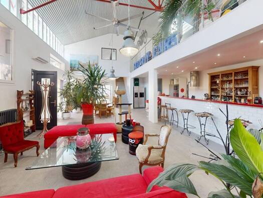 Loft à vendre 1 545 000 € 10 pièces 4 chambres 369 m² RDC Saint-Maur-des-Fossés 94100