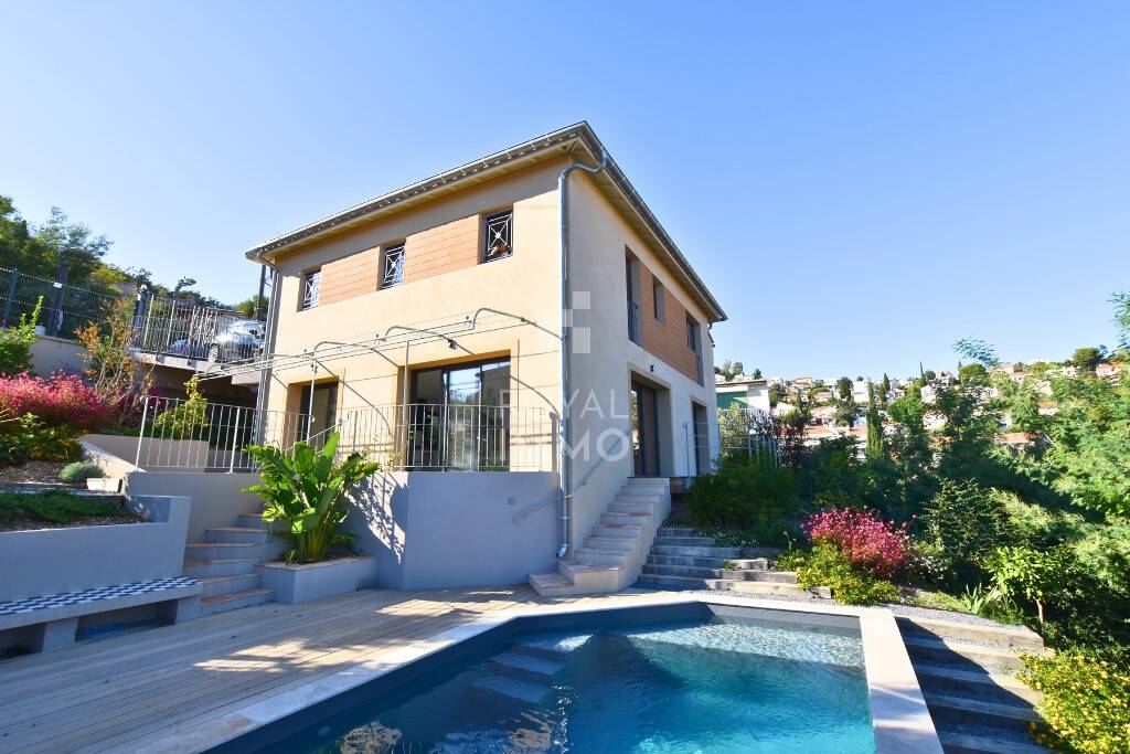 Maison à vendre, 135m², HYERES