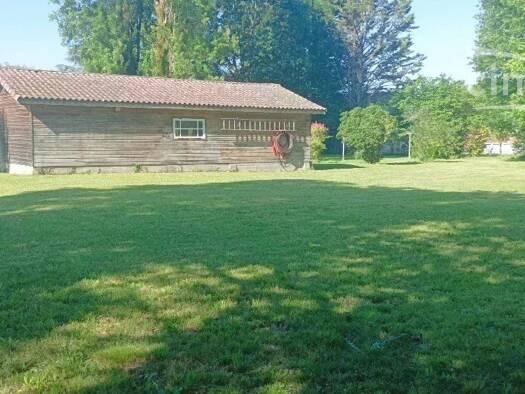 Terrain constructible à vendre 85 000 € 2 200 m² de terrain Sore 40430