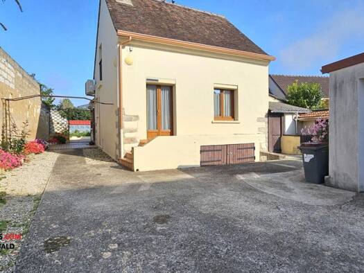 Maison à vendre 149 000 € 3 pièces 1 chambre 98 m² 369 m² de terrain Saint-Clément 89100