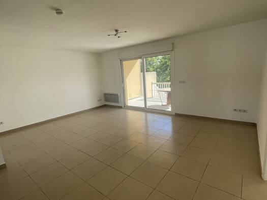 Appartement à louer 1 222 € 3 pièces 2 chambres 66,3 m² RDC Tremblay-en-France 93290