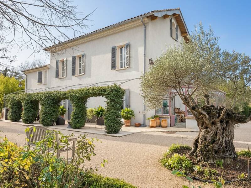 Maison à vendre, 281m², LA CRAU