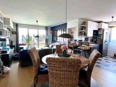 Appartement à vendre 254 000 € 4 pièces 3 chambres 81 m² Étage 2/3 Evreux 27000