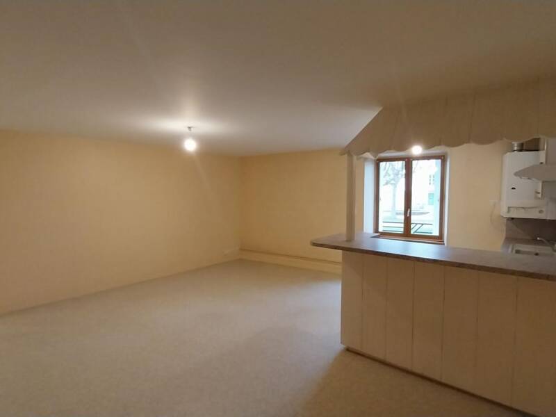 Maison à louer, 75m², SAINT YRIEIX LA PERCHE