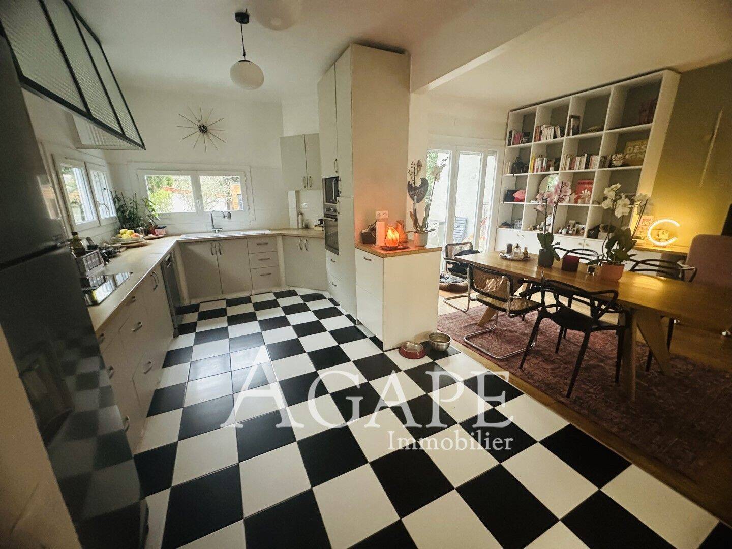 Maison à vendre, 143m², SAINT MAUR DES FOSSES
