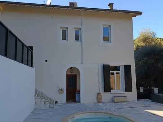 Maison à vendre 599 000 € 5 pièces 4 chambres 116 m² 600 m² de terrain Peille 06440