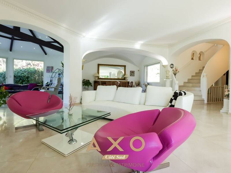 Maison à vendre, 240m², MEYREUIL