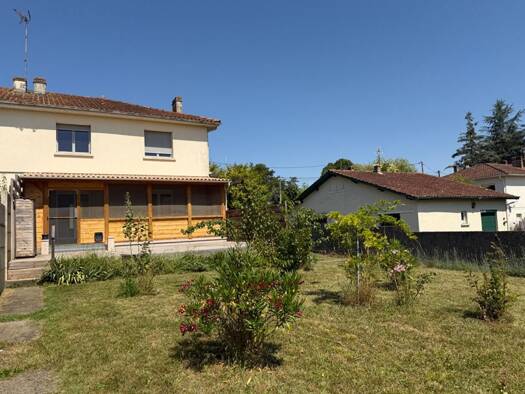 Maison à vendre 195 000 € 4 pièces 3 chambres 120 m² 1 273 m² de terrain Blaye 33390