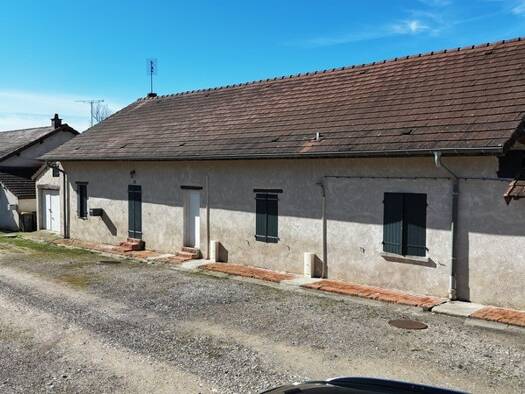 Maison à vendre 109 000 € 4 pièces 2 chambres 78 m² 252 m² de terrain Savigny-en-Revermont 71580