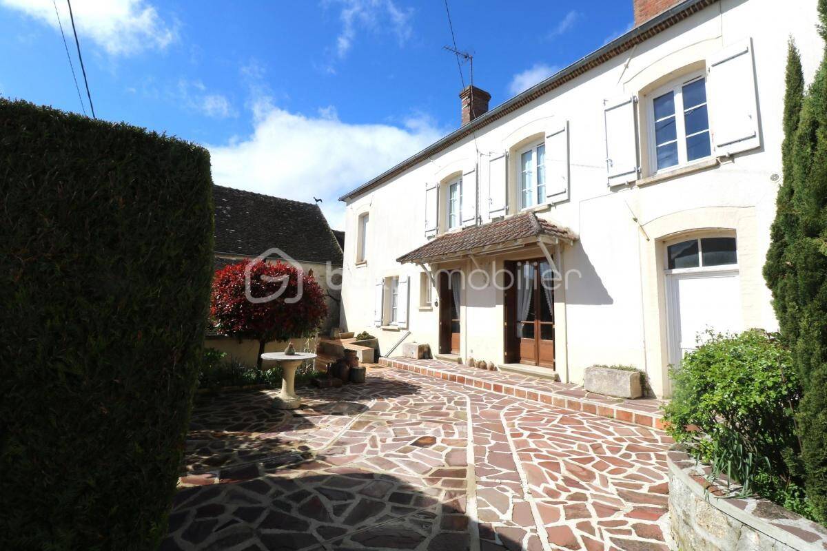 Maison à vendre, 110m², LONGUEVILLE