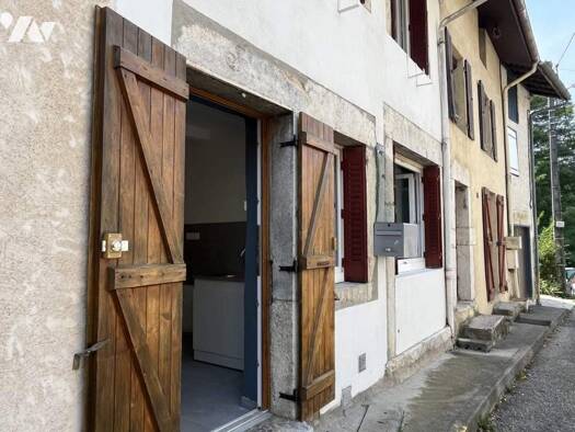 Maison à vendre 150 000 € 4 pièces 2 chambres 65 m² Artemare 01510
