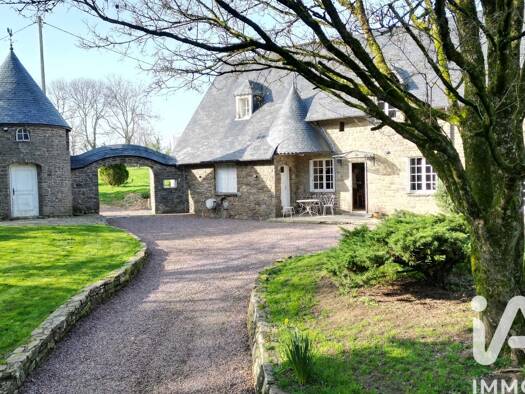 Demeure à vendre 651 000 € 8 pièces 5 chambres 331 m² 61 703 m² de terrain Villebaudon 50410