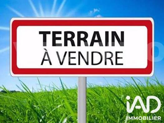 Terrain constructible à vendre 59 000 € 2 677 m² de terrain Saint-Félix 17330