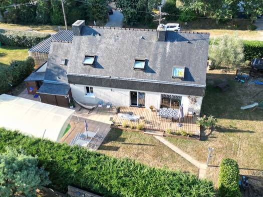Maison à vendre 481 800 € 6 pièces 4 chambres 138 m² 886 m² de terrain Ploemel 56400