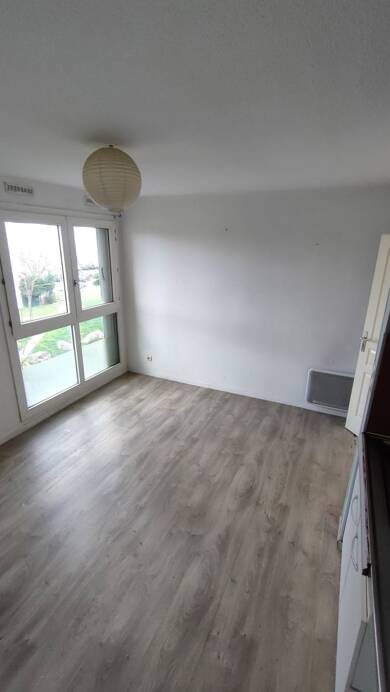 Appartement à vendre 49 050 € 1 pièce 21 m² Étage 2/7 Fontaine Lestang-Bagatelle-Papus-Tabar-Bordelongue Toulouse 31100