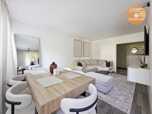 Appartement à vendre 161 200 € 3 pièces 2 chambres 68 m² Étage 1/6 Grand Bourg Évry-Courcouronnes 91000