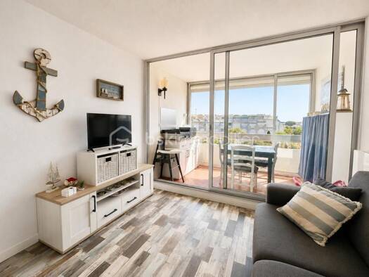 Appartement à vendre 179 500 € 2 pièces 1 chambre 40 m² Étage 3/3 Sud Le Grau-du-Roi 30240