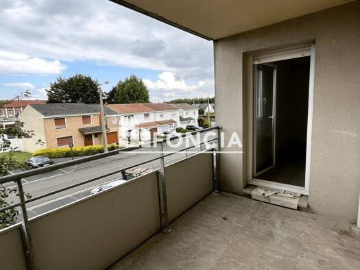 Appartement à vendre 89 500 € 3 pièces 2 chambres 62 m² Étage 1/2 Centre Montigny-en-Gohelle 62640