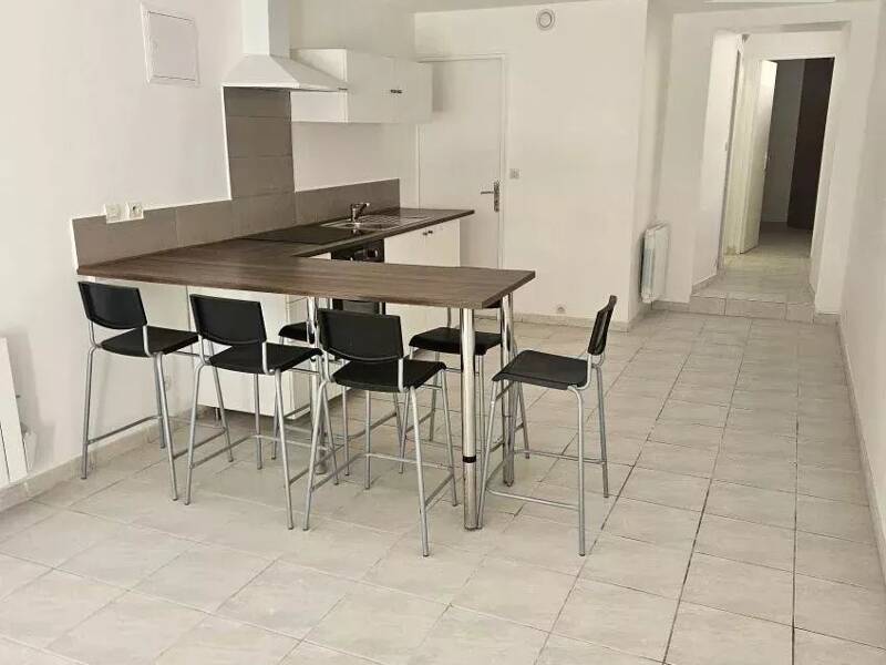 Maison à louer, 44m², PEYROLLES EN PROVENCE