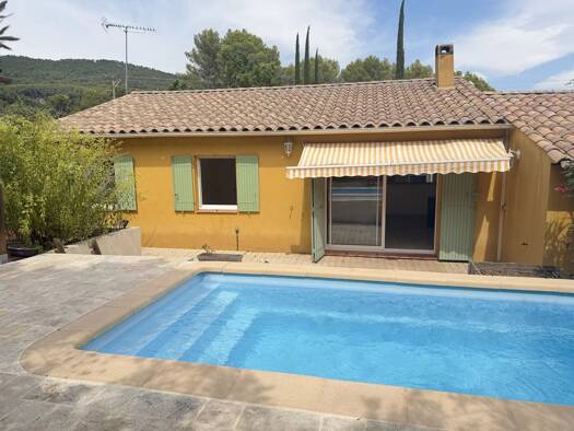 Maison de plain-pied à vendre 362 000 € 4 pièces 3 chambres 80 m² Figanières 83830