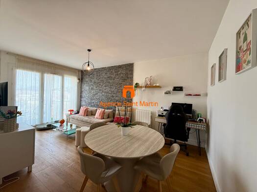 Appartement à louer 760 € 3 pièces 2 chambres 57 m² Étage 5/5 Ville-Basse Montélimar 26200