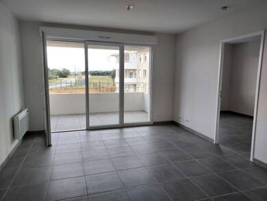 Appartement à louer 553 € 2 pièces 1 chambre 40 m² Étage 1/1 Orange 84100