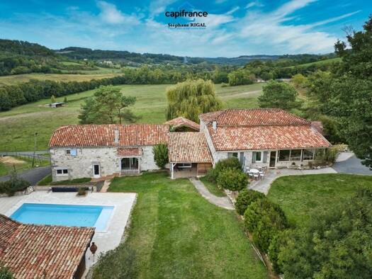 Maison à vendre 630 000 € 12 pièces 6 chambres 315 m² 87 000 m² de terrain Foulayronnes 47510