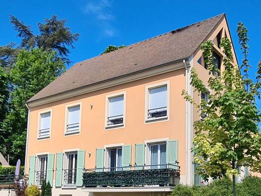 Appartement à louer 900 € 2 pièces 1 chambre 42 m² RDC/1 Montsoult 95560