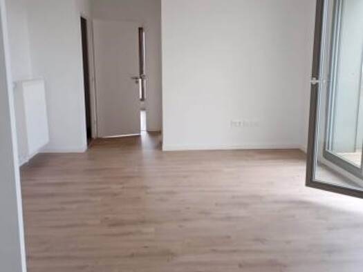 Appartement à louer 1 321 € 3 pièces 2 chambres 60 m² 8ème étage Centre Ville Aubervilliers 93300